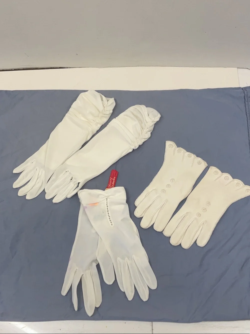 Vintage White Dress Gloves Set - Three Pairs, Two new one used. For small hands